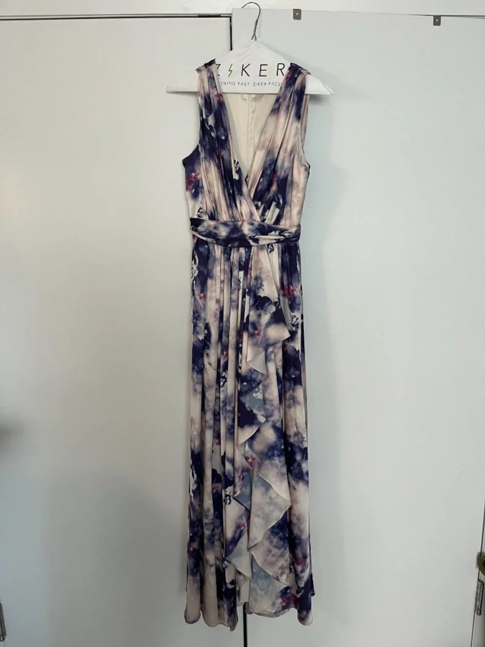 Badgley Mischka Formal Dress - Picture 7 of 9